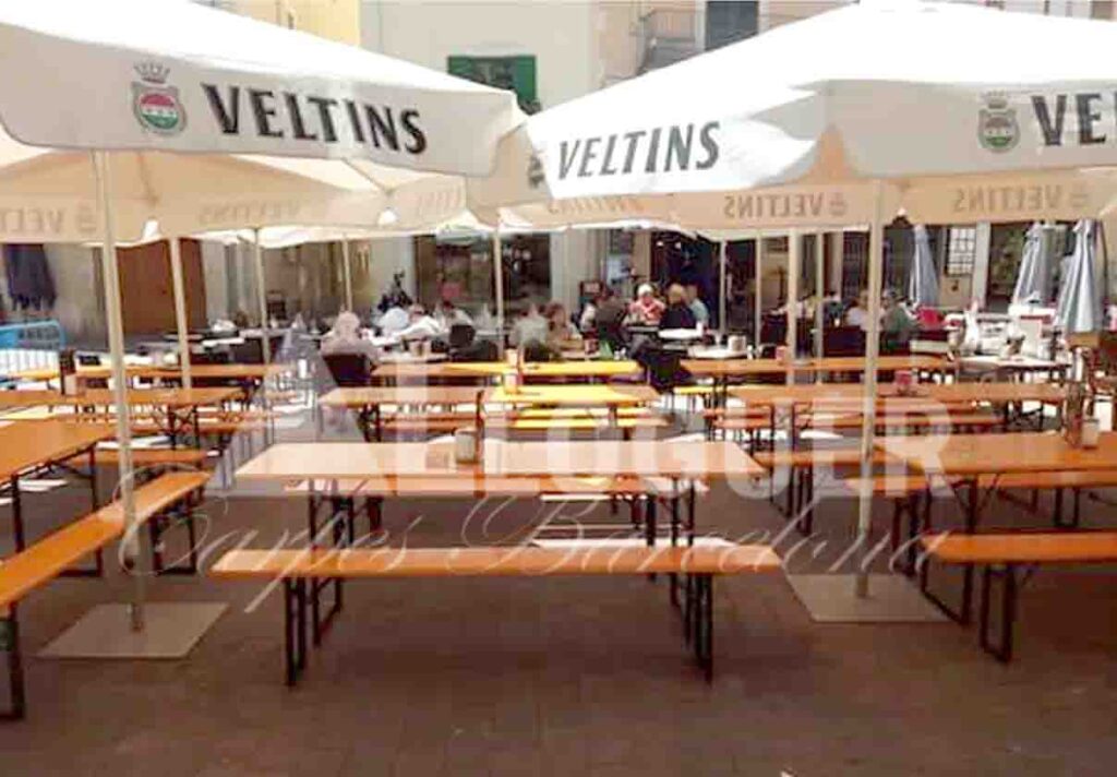 lloguer de taules i bancs plegables