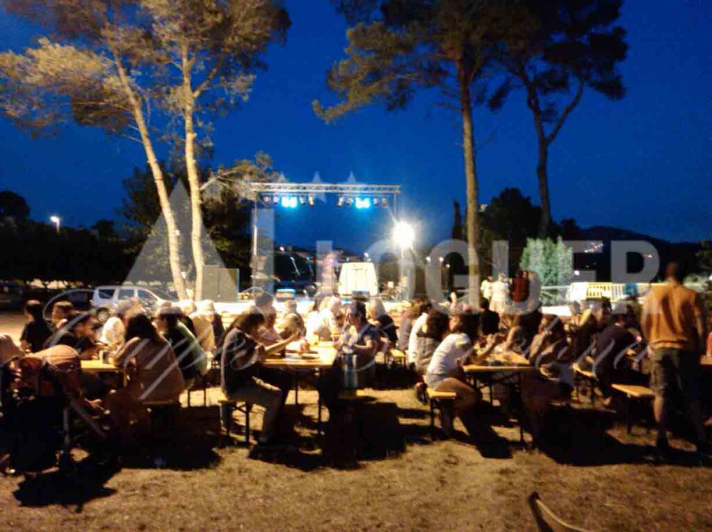 Taules i bancs plegables lloguer