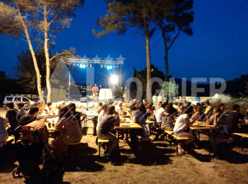 Taules de lloguer per events