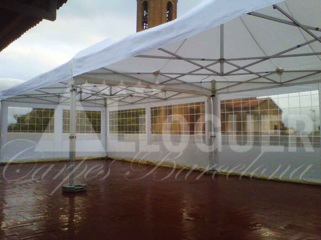 Carpes impermeables de lloguer